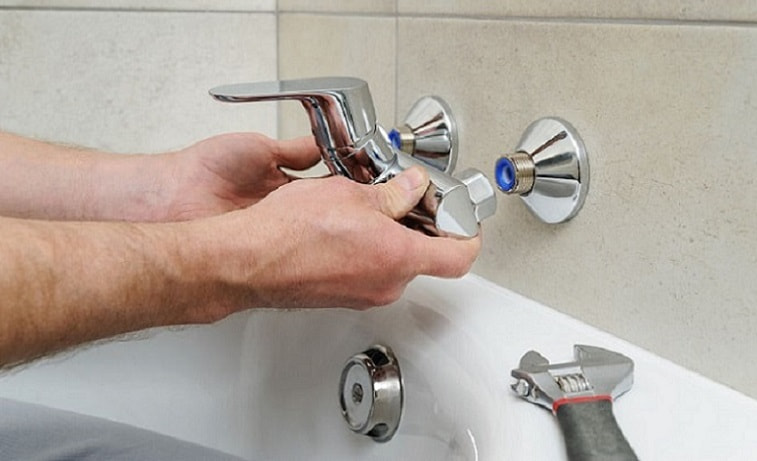 How to Replace a Bath Faucet