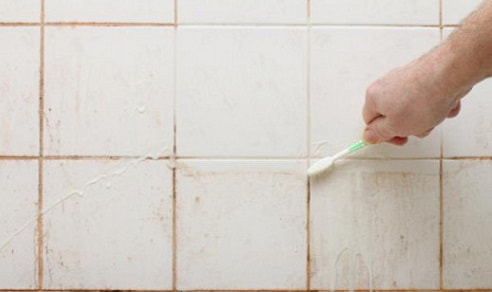 Shower Floor To Remove Loose Dirt
